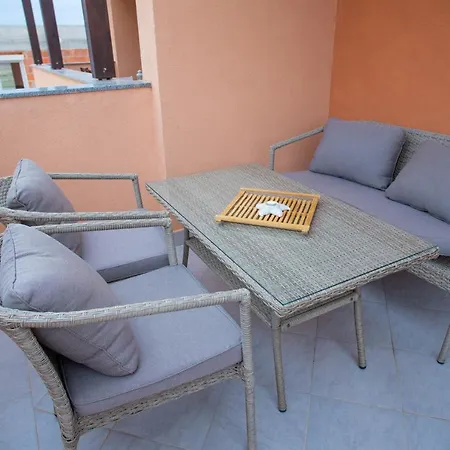 Tara With Pool Povljana