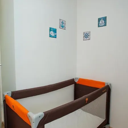 Tara With Pool Daire