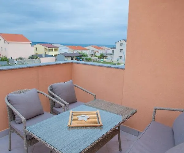 Tara With Pool * Povljana